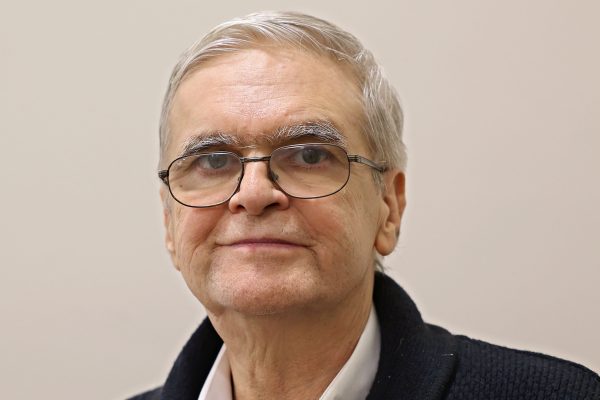 KariGeri sztálini ajánlata