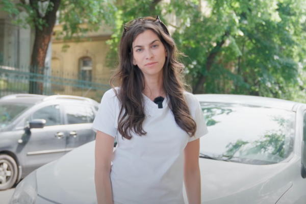 Szentkirályi Alexandra: Ingfelgyűrős munkára készülök